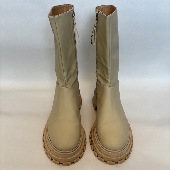 SCHUTZ womens Juany Eggshell Lug Sole side zip Combat & Moto Boots size 8.5 - Picture 3 of 14